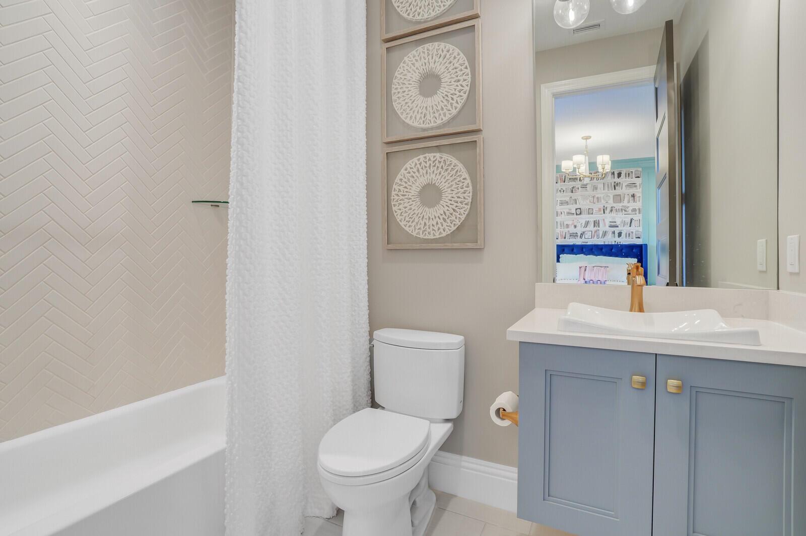 ALTON NEIGHBORHOOD - Residential