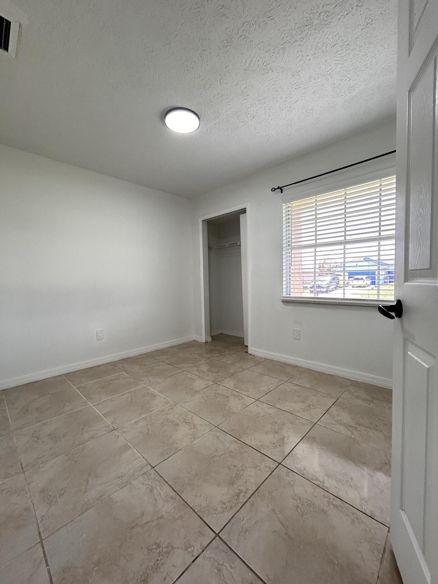 PORT ST LUCIE SECTION 9 - Residential