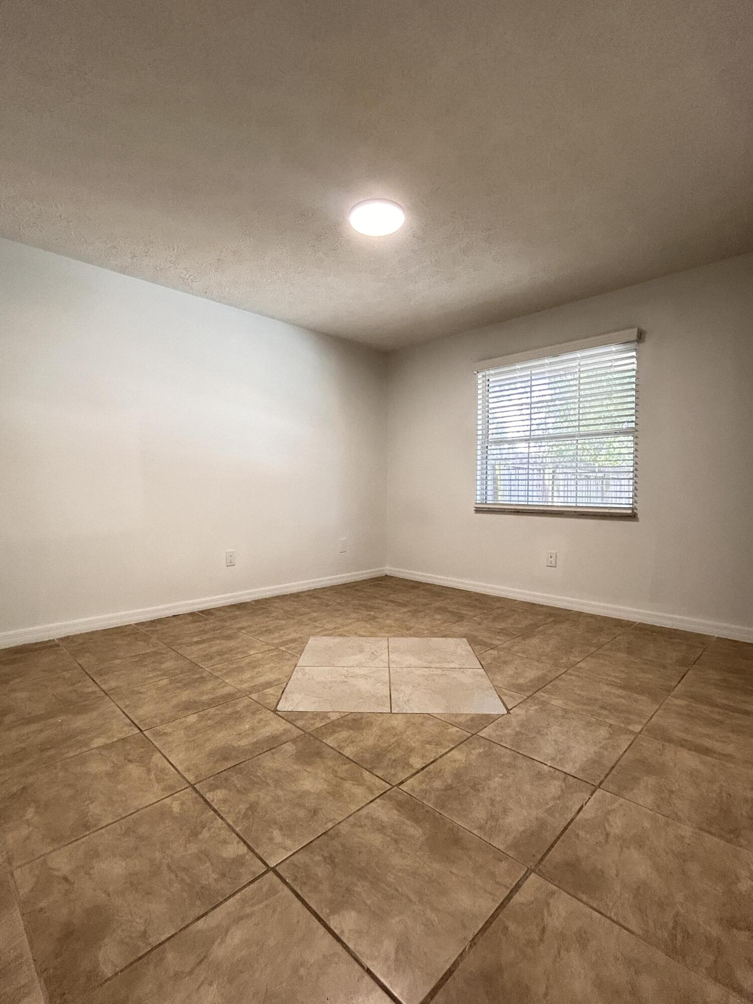 PORT ST LUCIE SECTION 9 - Residential