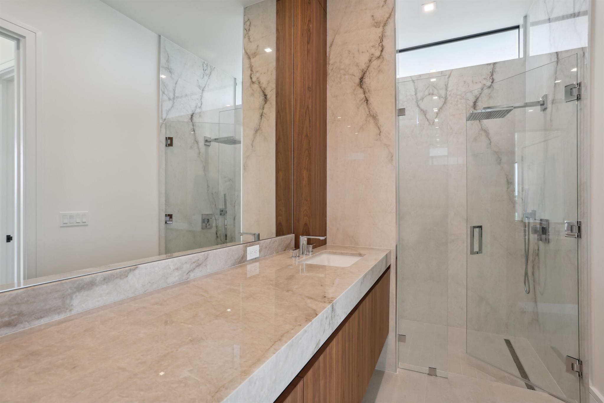 ST ANDREWS COUNTRY CLUB 5 - Residential