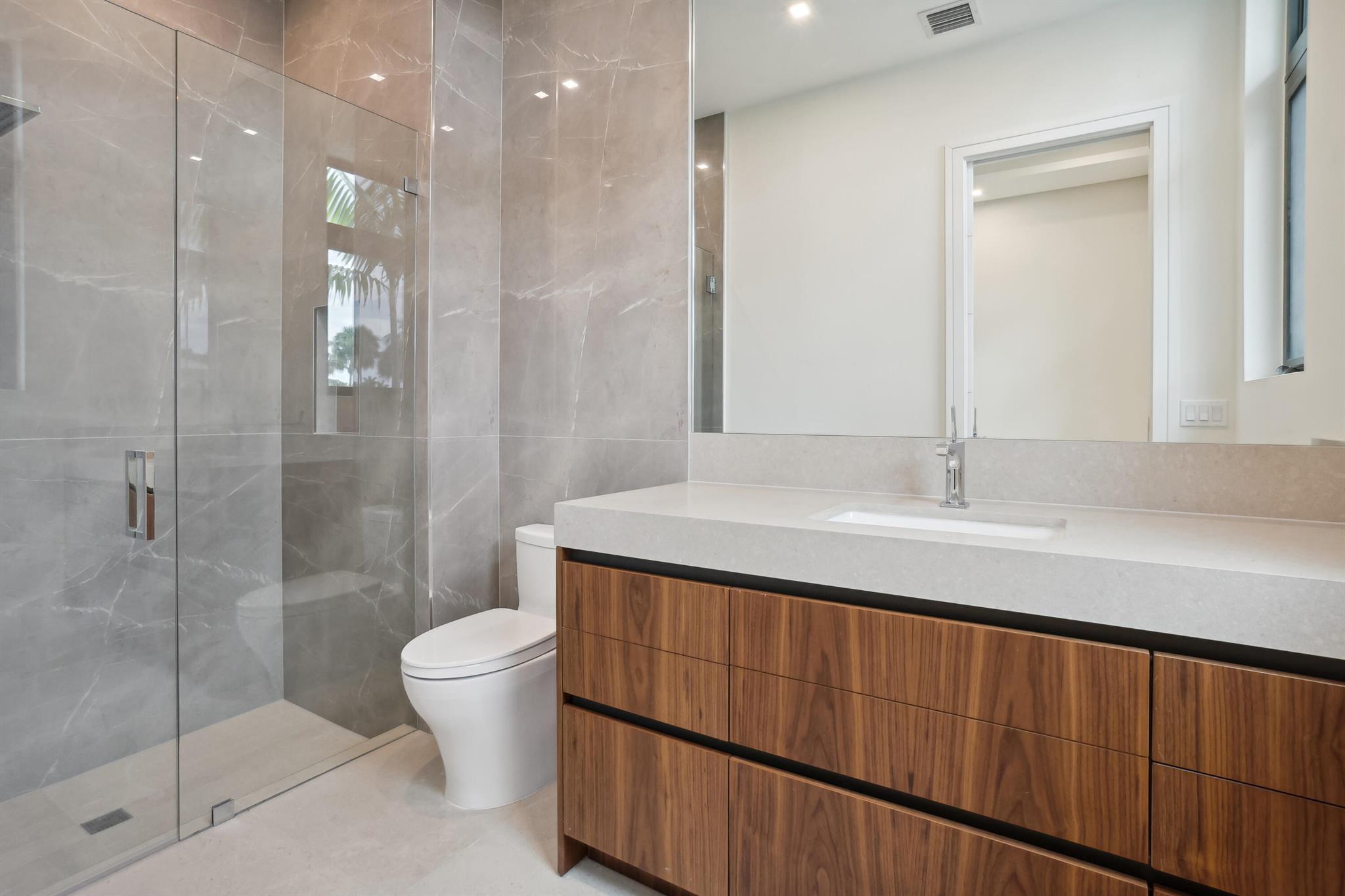 ST ANDREWS COUNTRY CLUB 5 - Residential