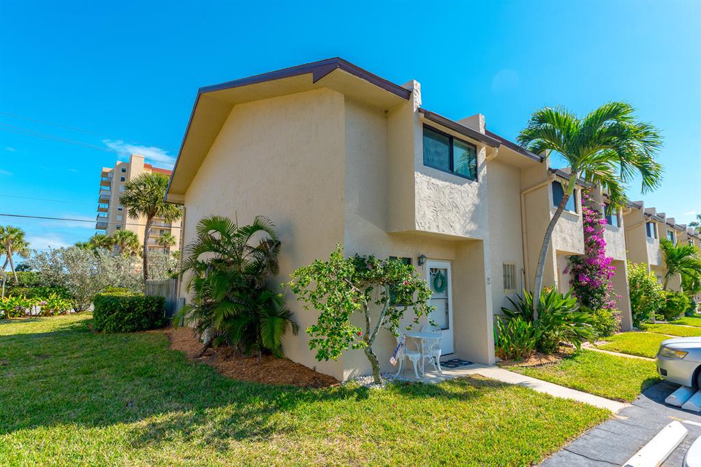 OCEAN HARBOUR VILLAS CONDOMINIUM - Residential