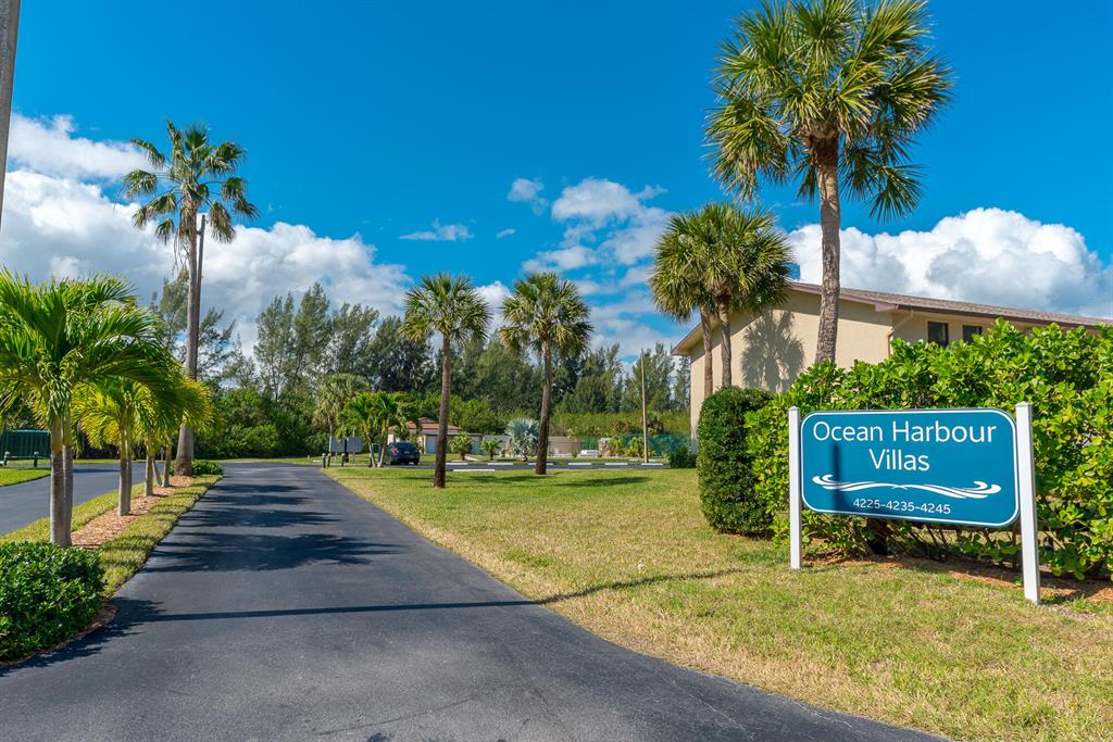 OCEAN HARBOUR VILLAS CONDOMINIUM - Residential