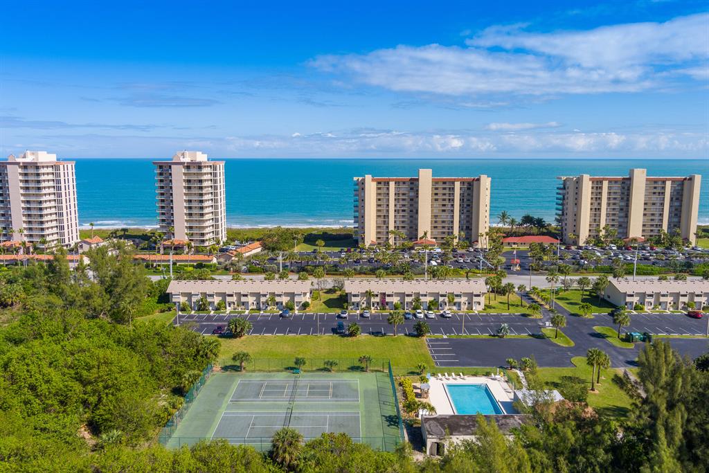 OCEAN HARBOUR VILLAS CONDOMINIUM - Residential