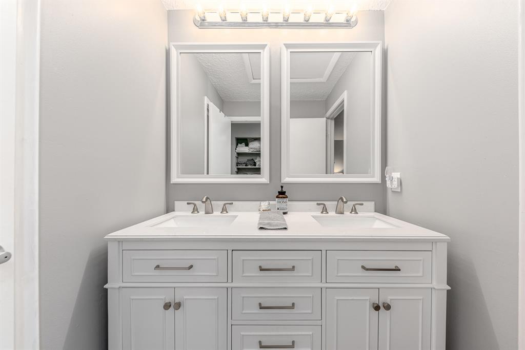 OCEAN HARBOUR VILLAS CONDOMINIUM - Residential