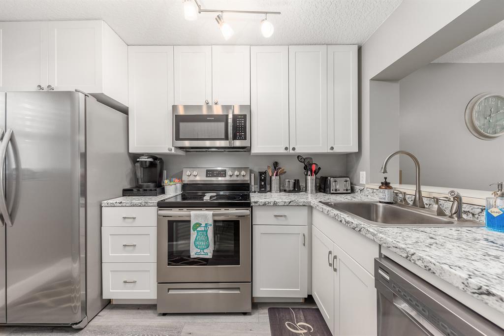 OCEAN HARBOUR VILLAS CONDOMINIUM - Residential