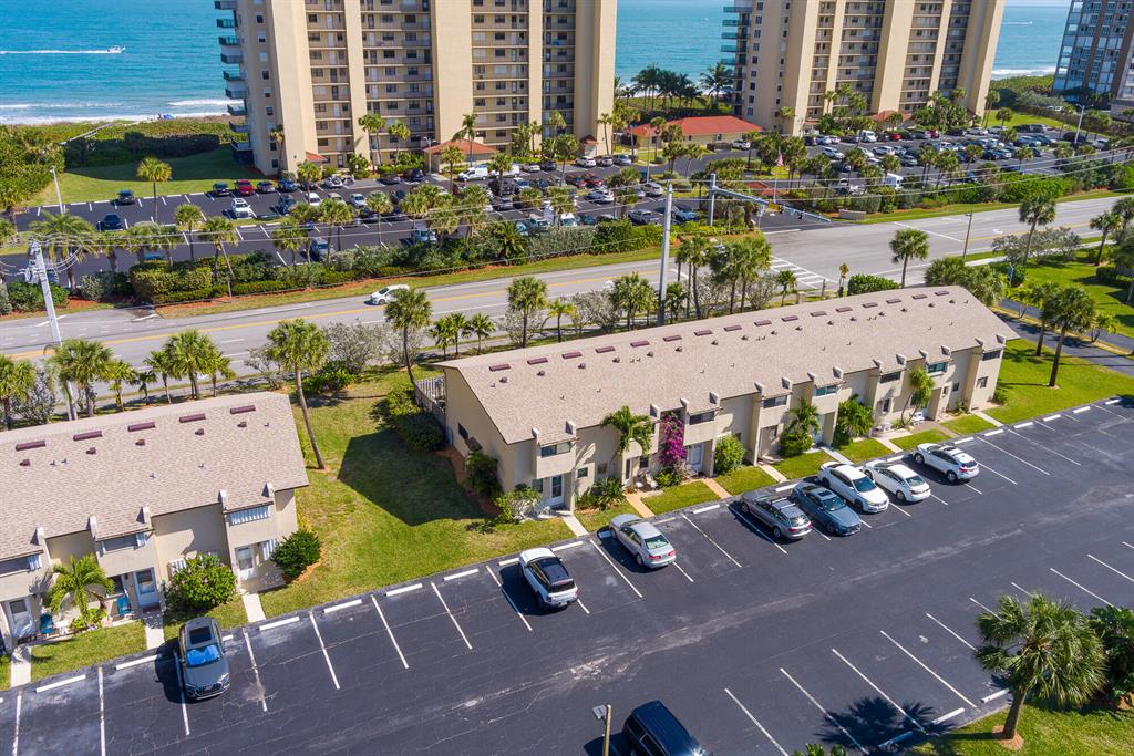 OCEAN HARBOUR VILLAS CONDOMINIUM - Residential