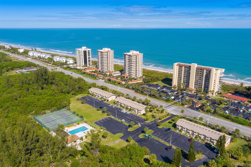 OCEAN HARBOUR VILLAS CONDOMINIUM - Residential