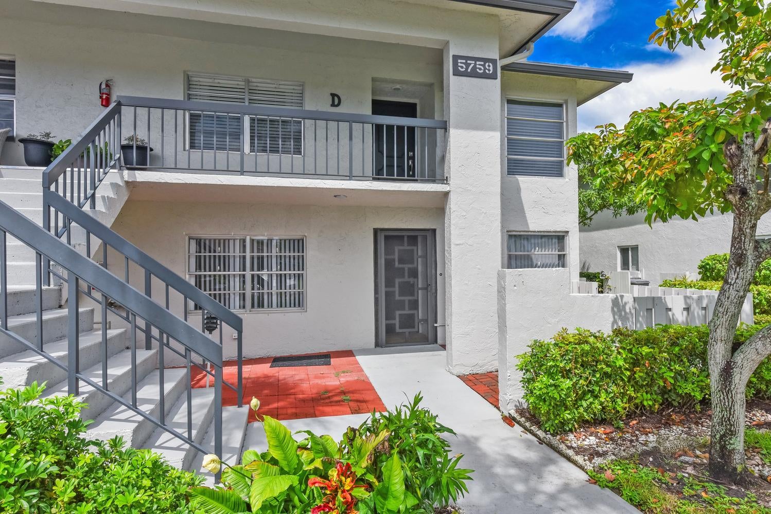 5759 Phoenix Palm Court C