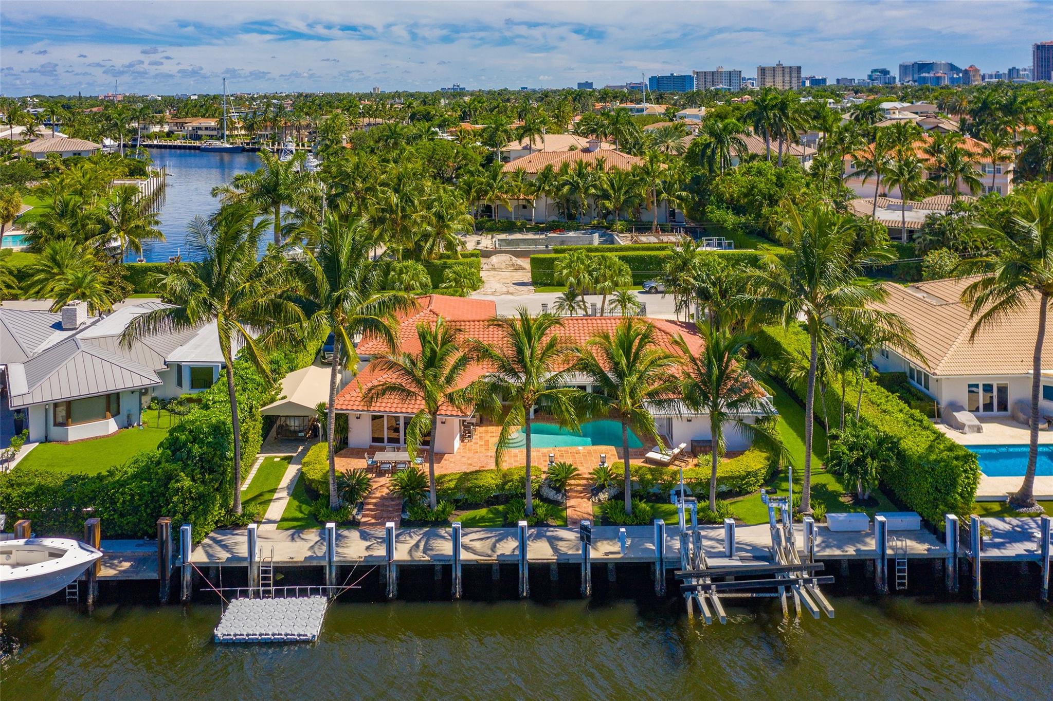 LAGUNA ISLE 40-1 B - Residential