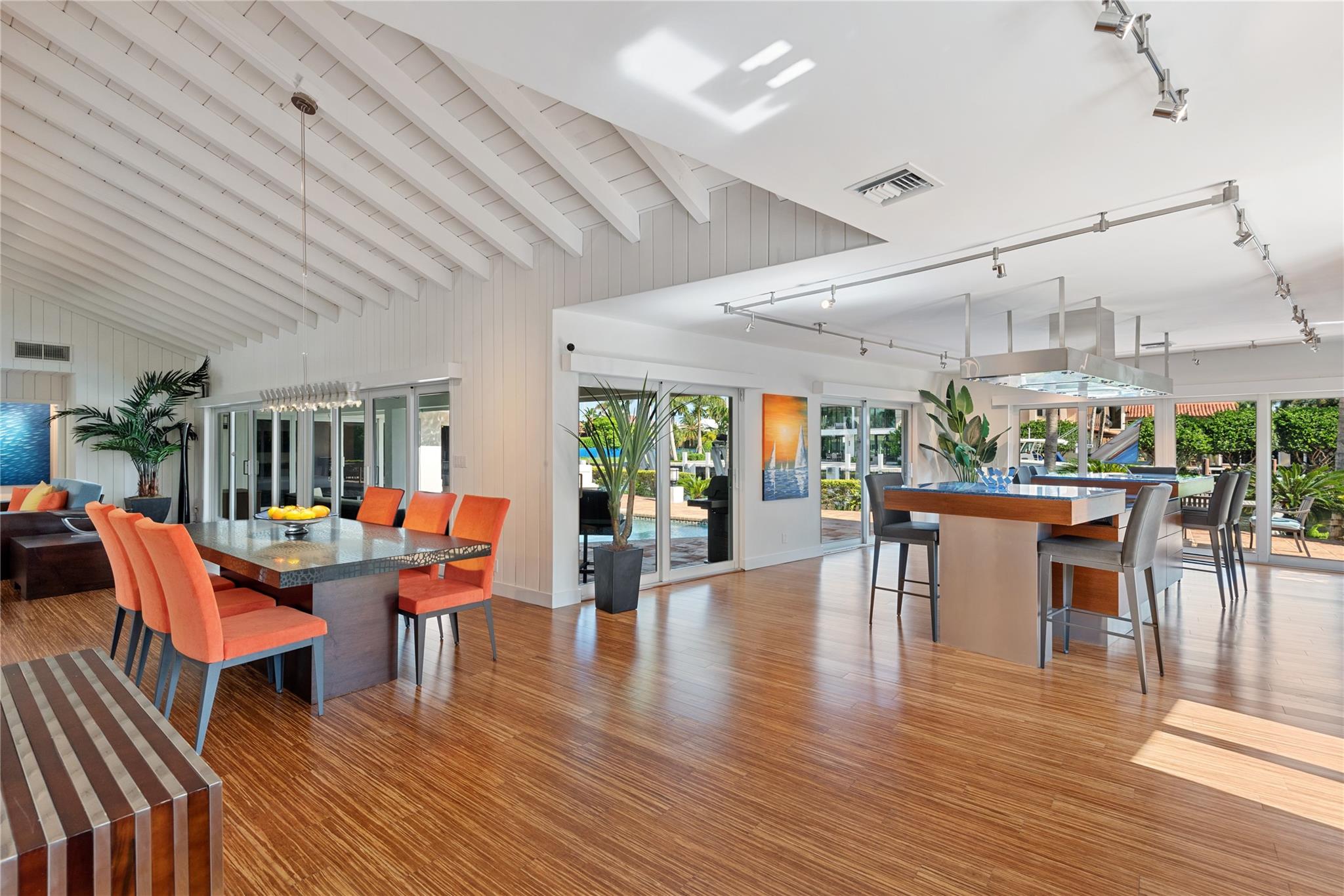 LAGUNA ISLE 40-1 B - Residential