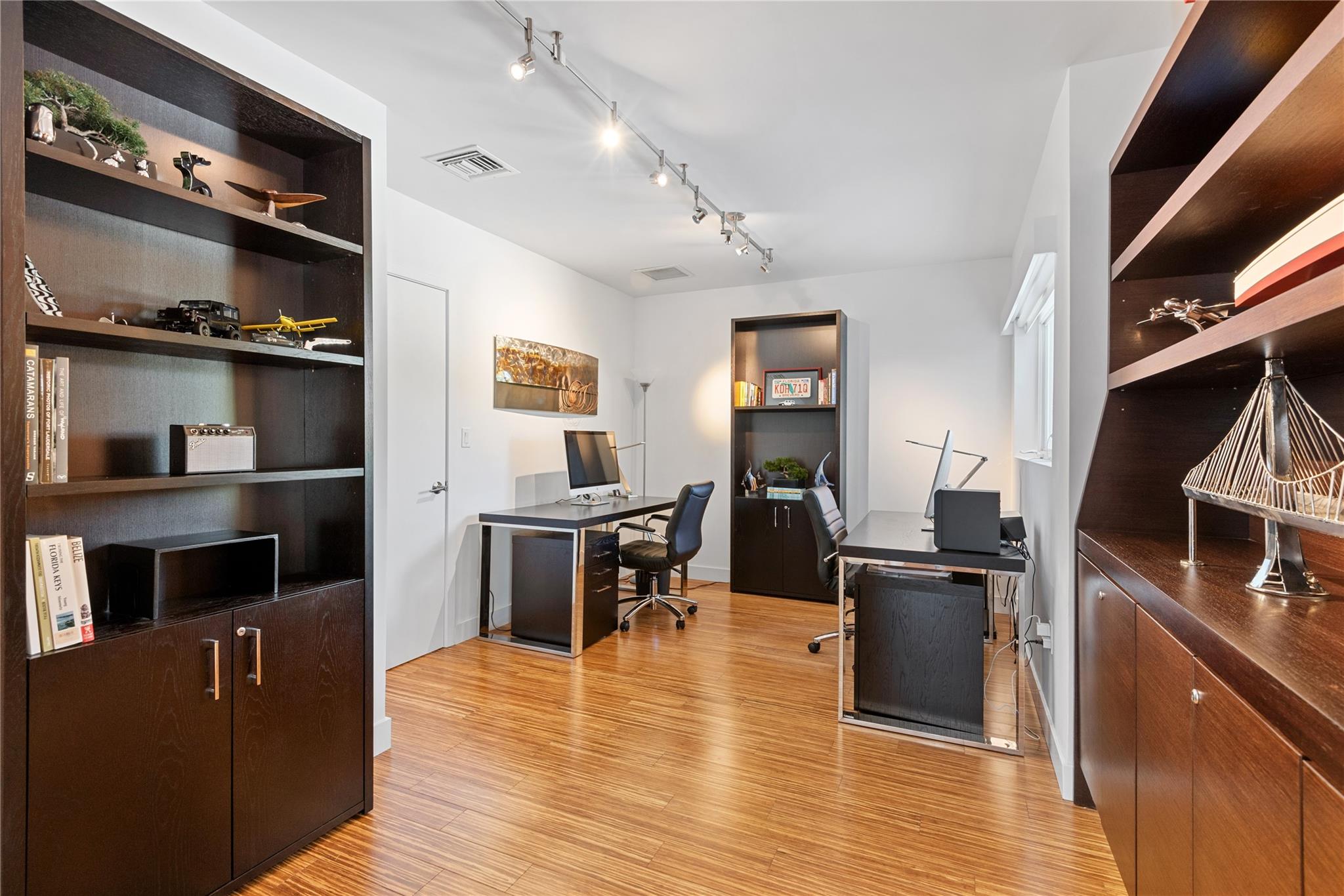 LAGUNA ISLE 40-1 B - Residential