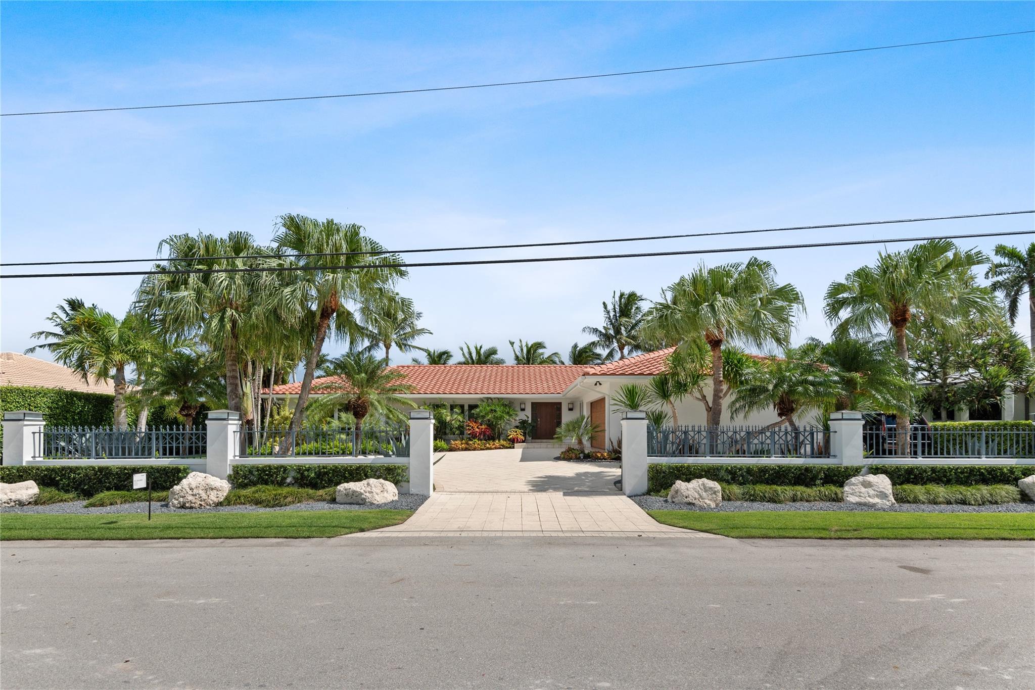 LAGUNA ISLE 40-1 B - Residential