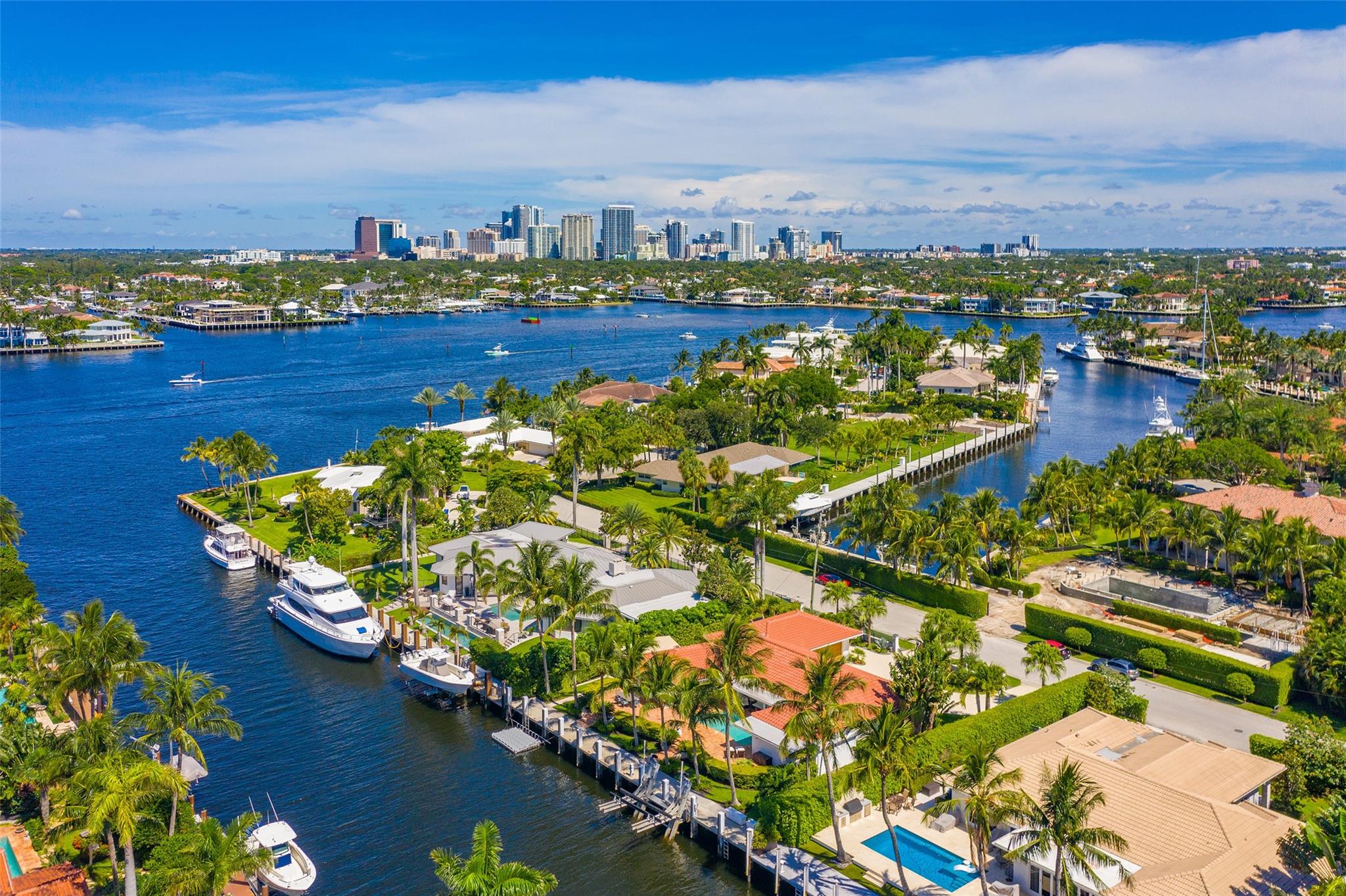 LAGUNA ISLE 40-1 B - Residential