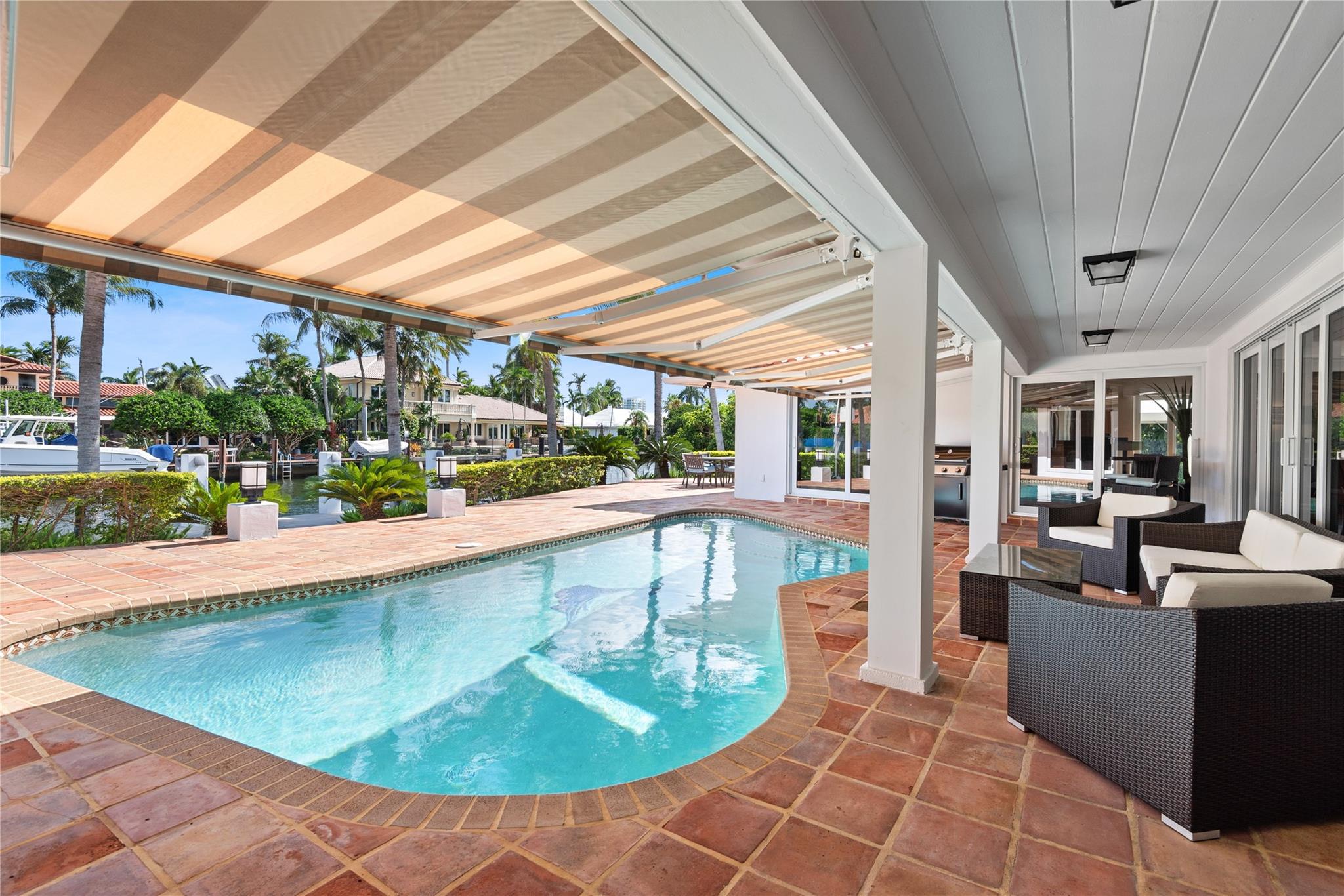 LAGUNA ISLE 40-1 B - Residential