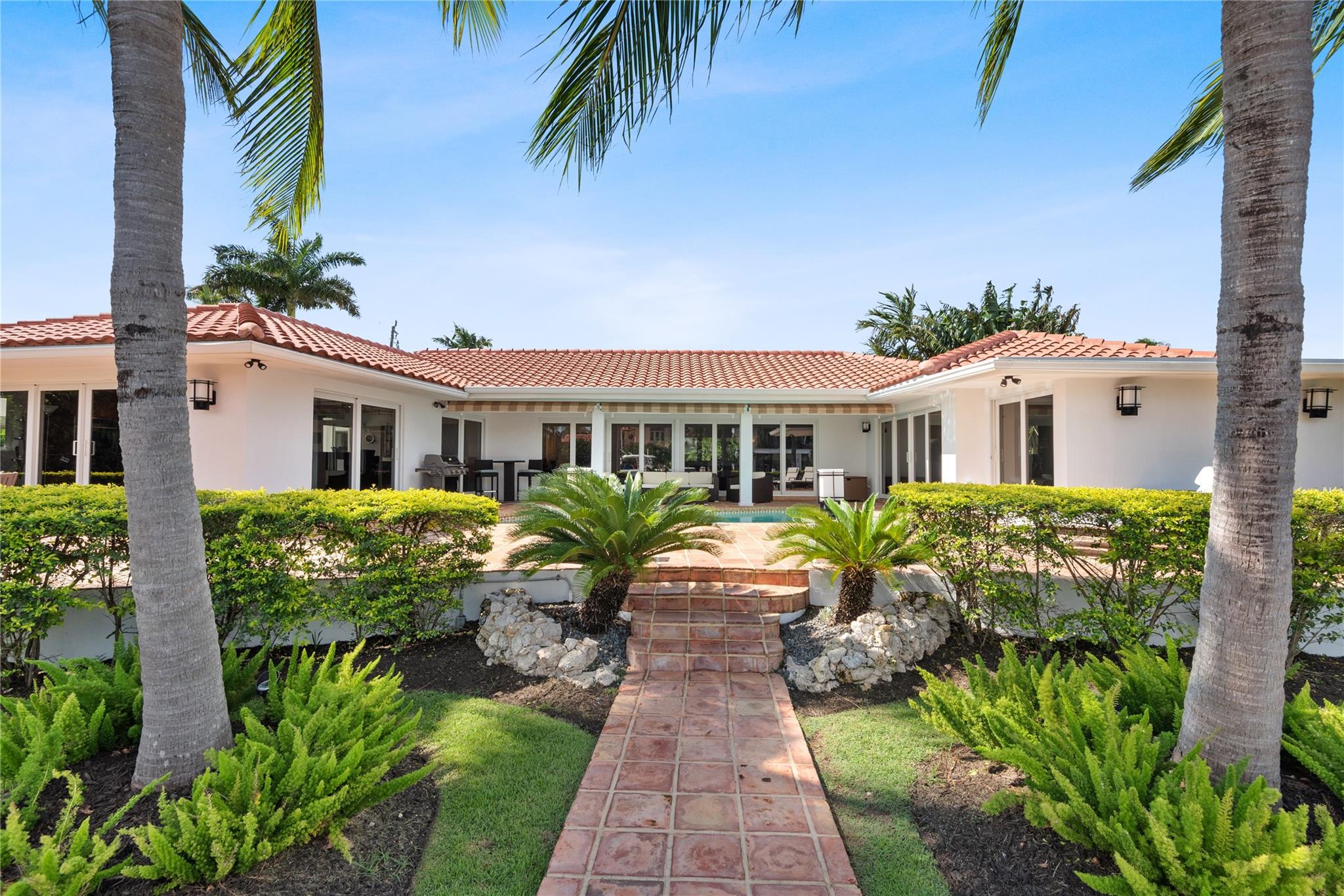 LAGUNA ISLE 40-1 B - Residential