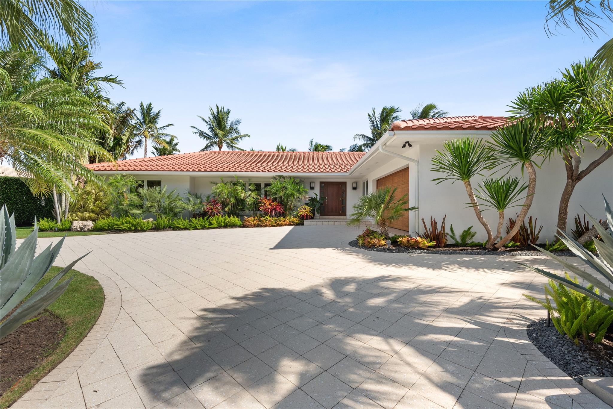 LAGUNA ISLE 40-1 B - Residential