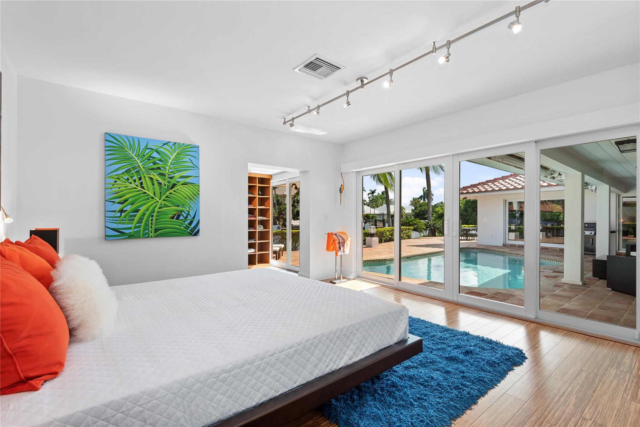 LAGUNA ISLE 40-1 B - Residential