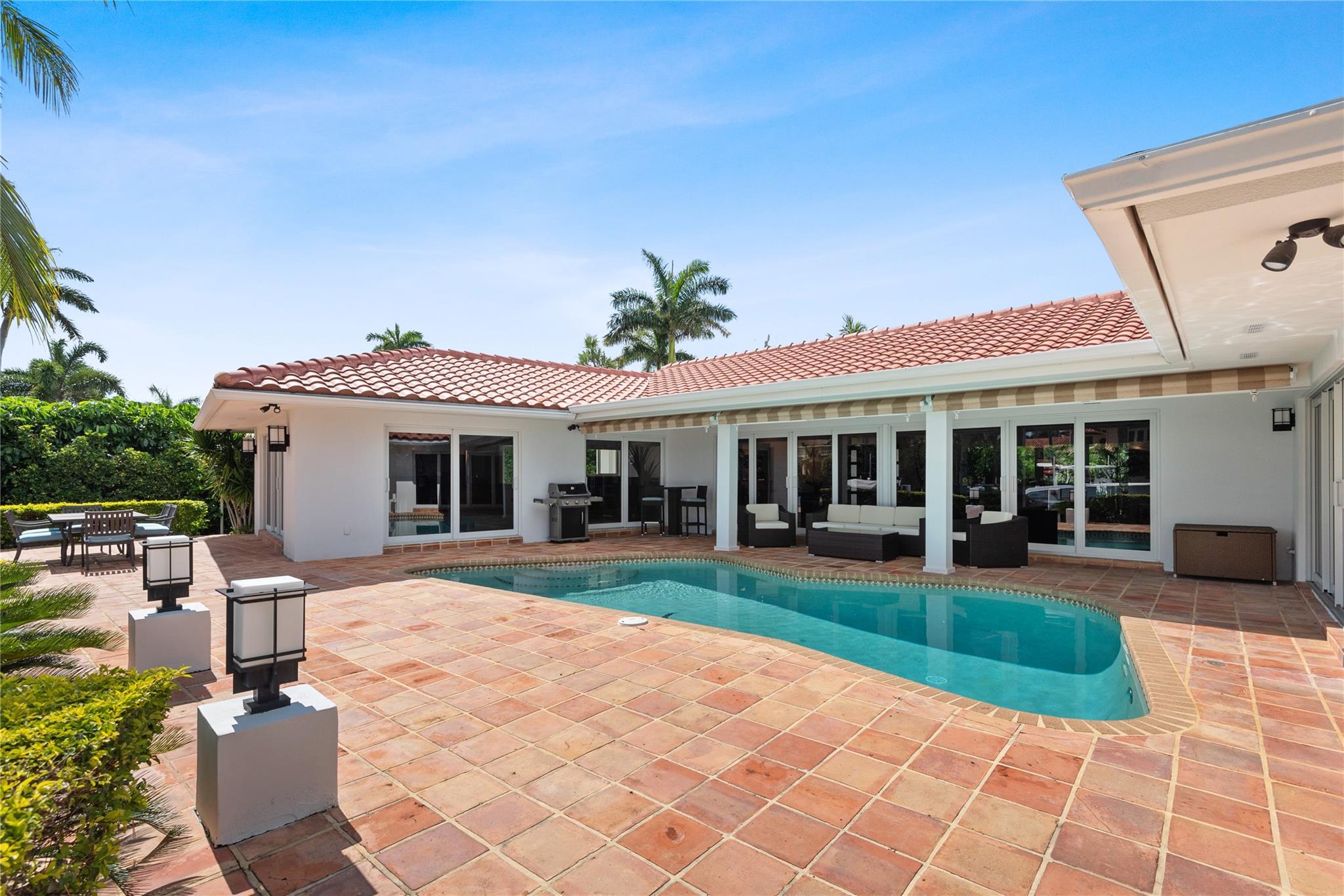 LAGUNA ISLE 40-1 B - Residential