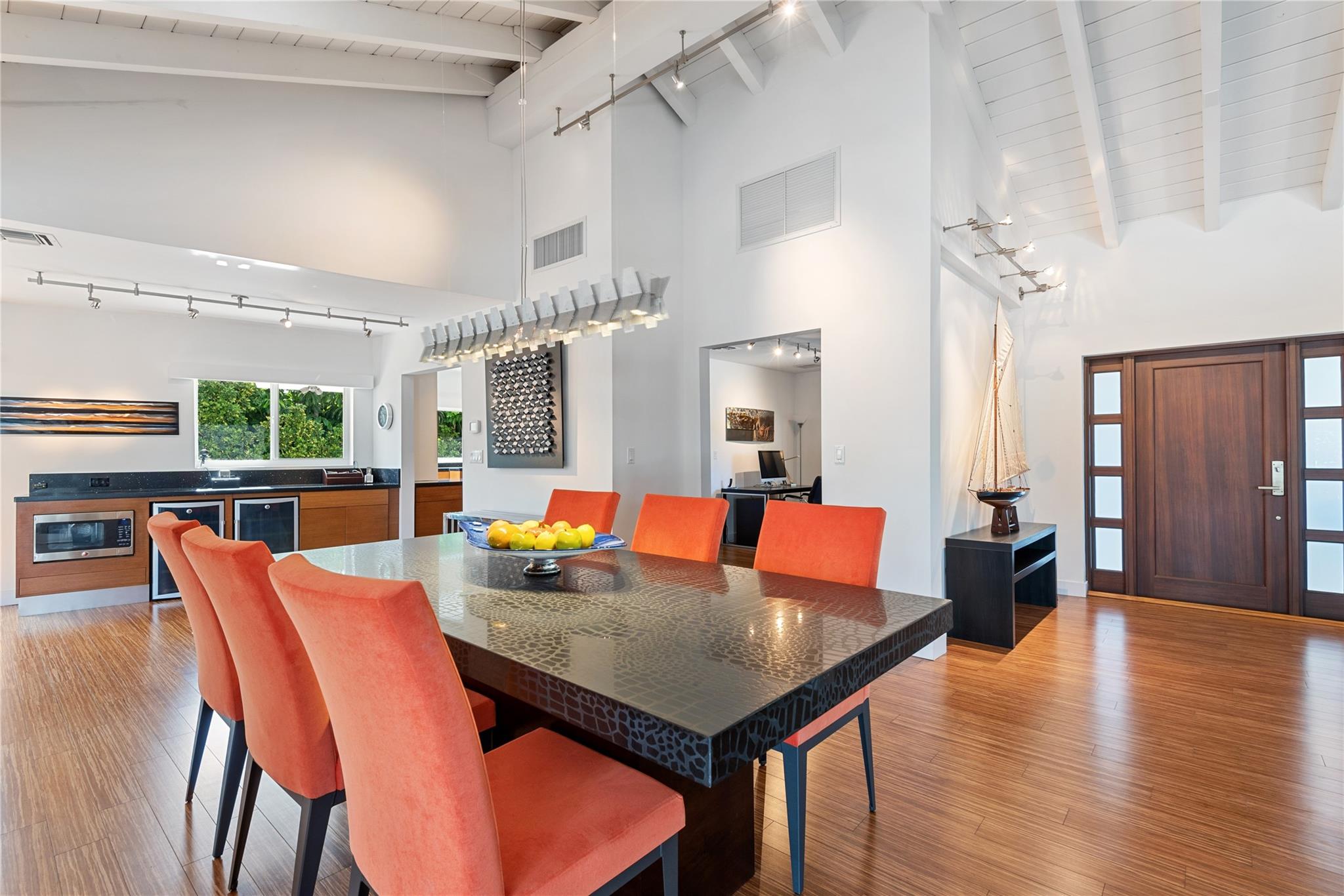 LAGUNA ISLE 40-1 B - Residential