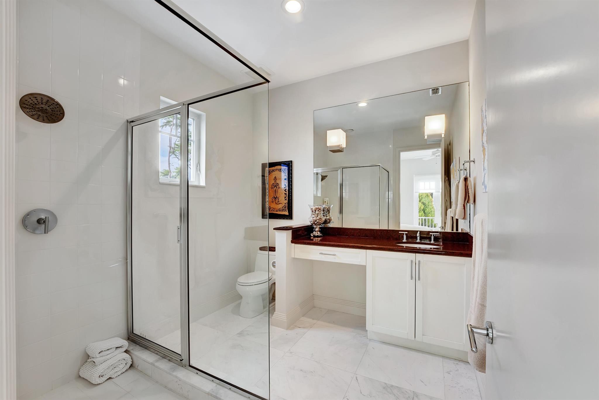 Delaire Country Club - Residential