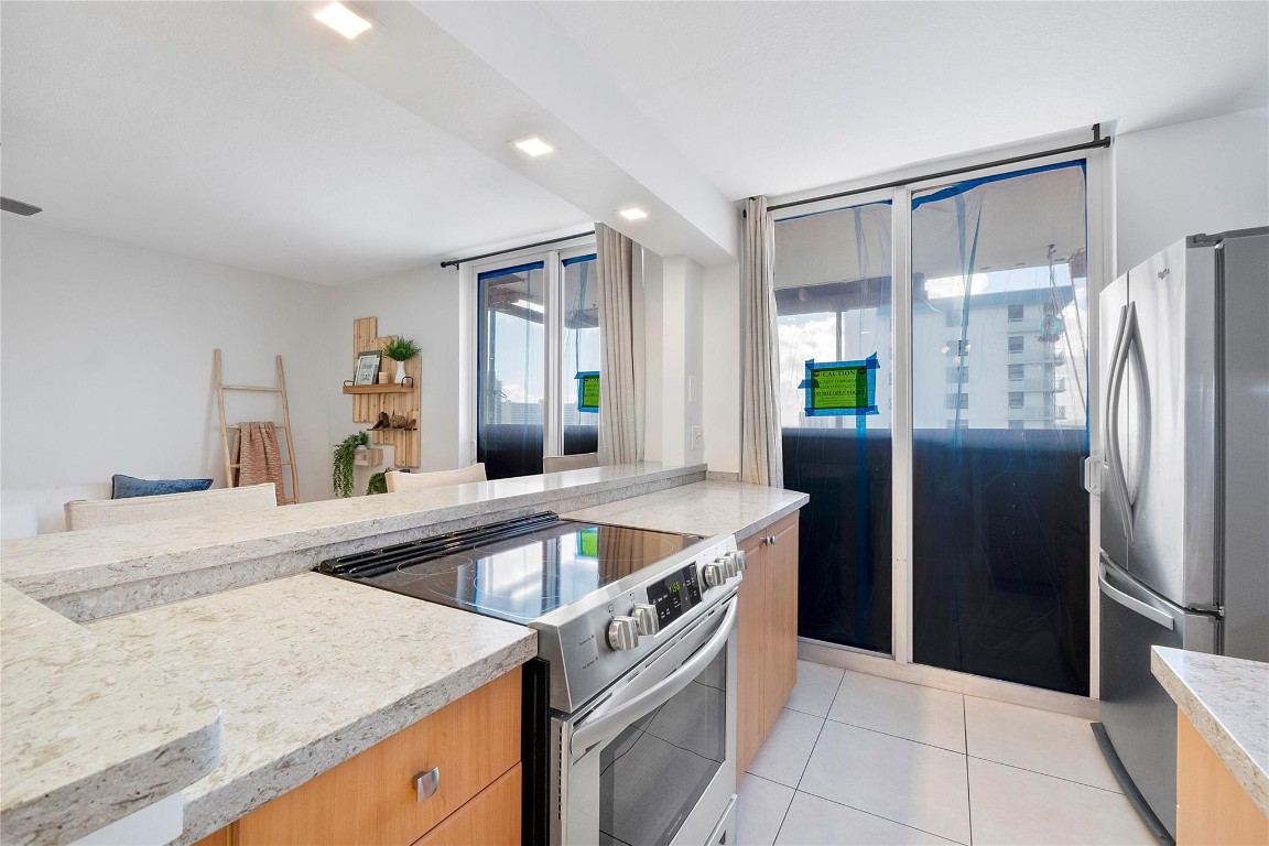 INTRACOASTAL TOWER - Residential