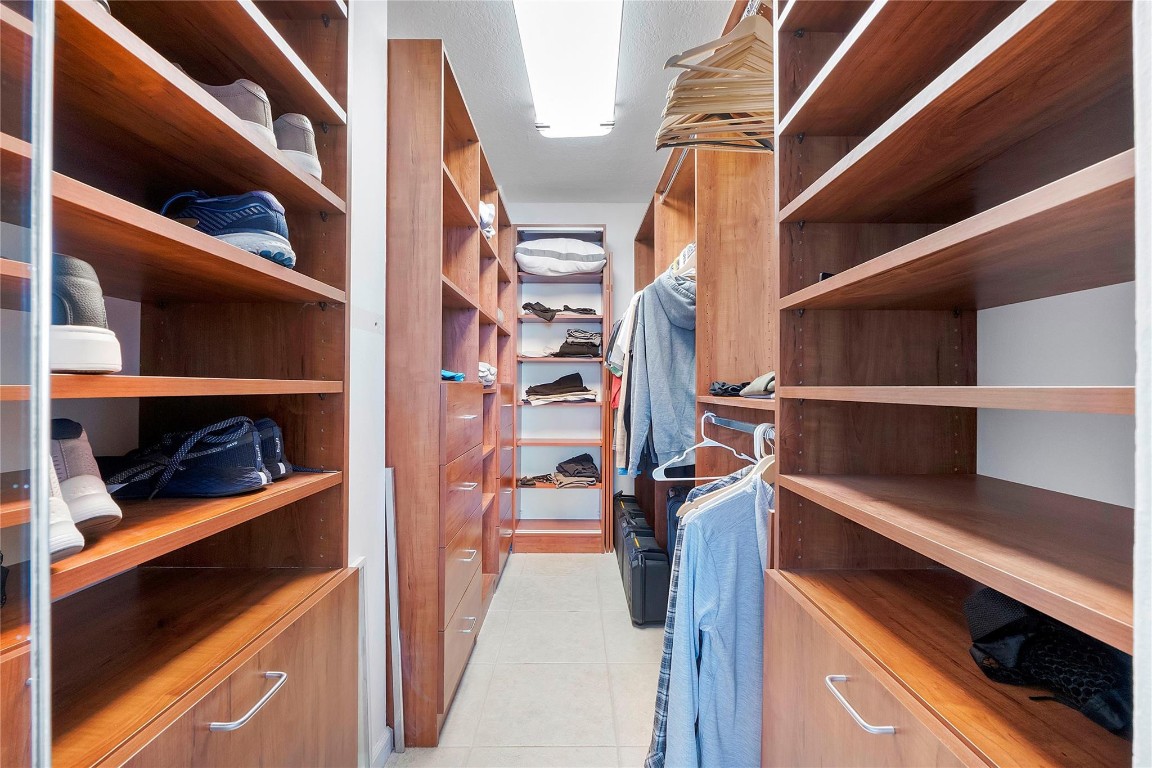 INTRACOASTAL TOWER - Residential