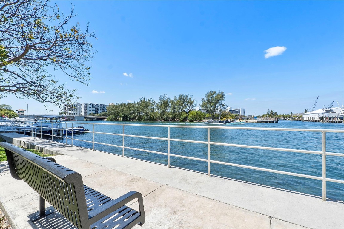 INTRACOASTAL TOWER - Residential