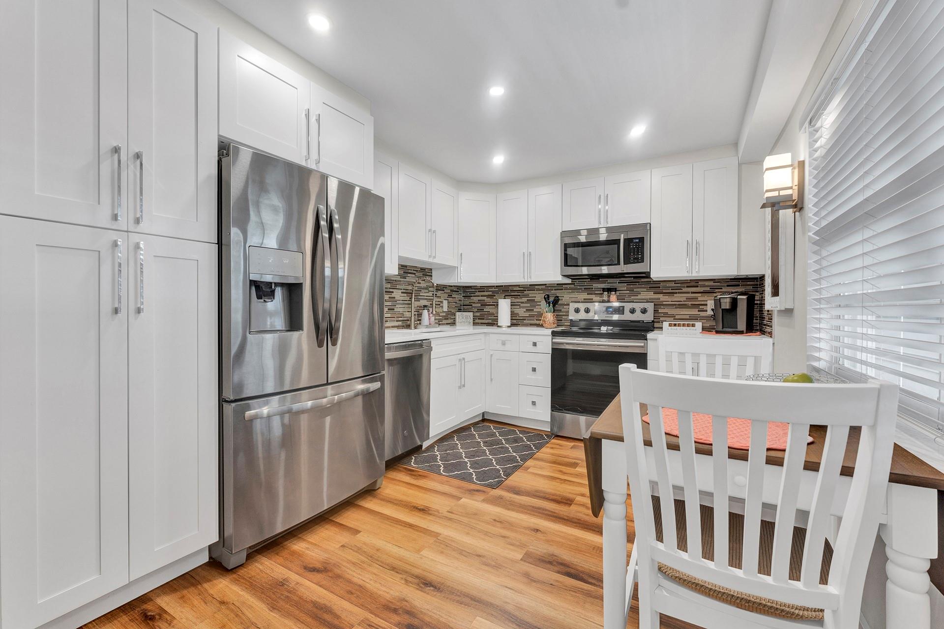 4015 W Palm Aire Dr 402