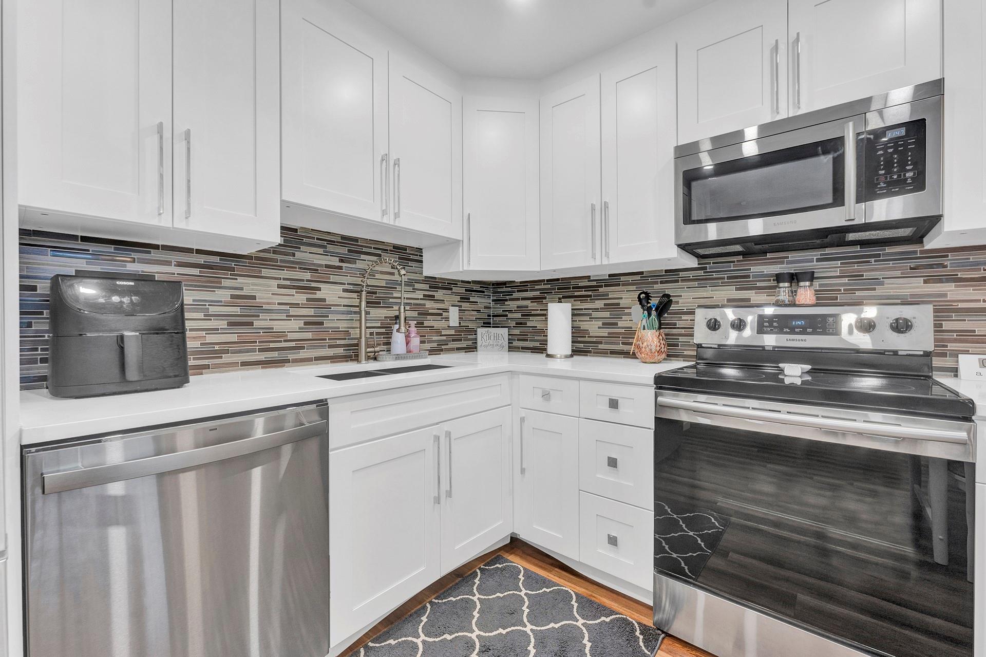 4015 W Palm Aire Dr 402