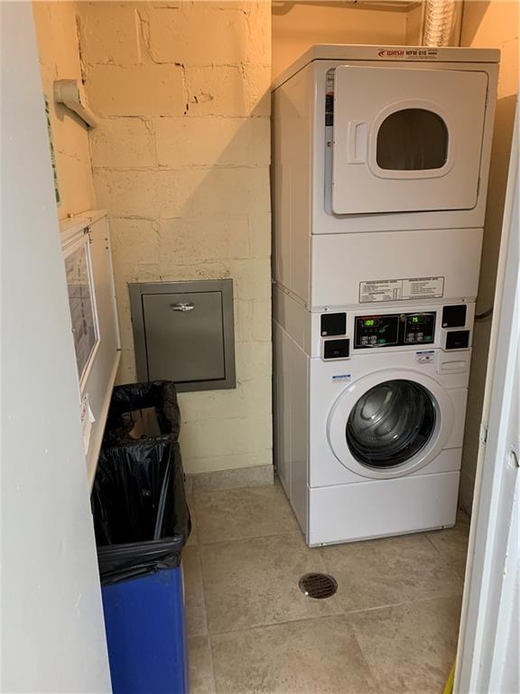 River Reach Condominiums - Residential