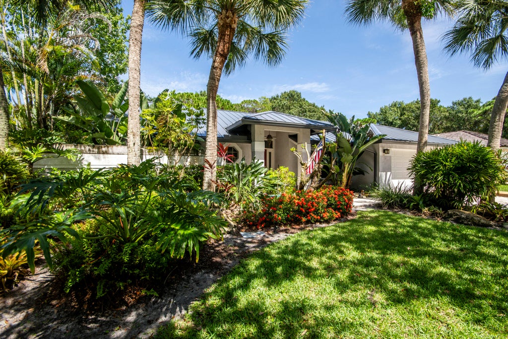 Photo of 18901 Misty Lake Drive, Jupiter, FL 33458 (MLS # B26069501)