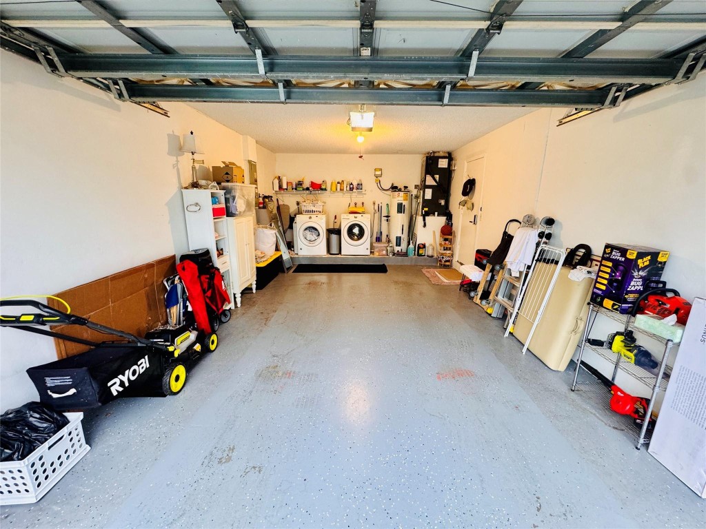 Springtree Lakes 79-12 B - Residential