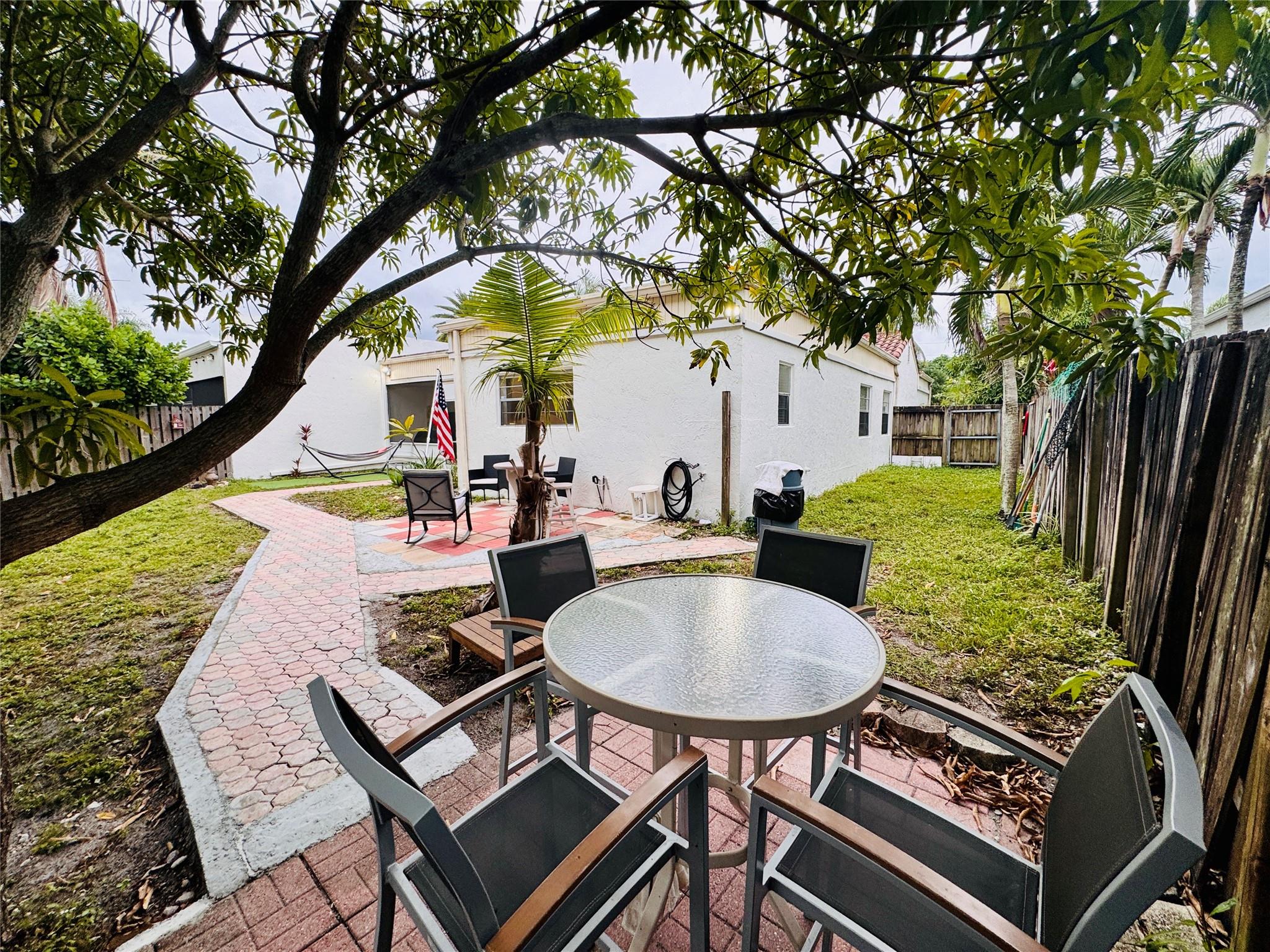 Springtree Lakes 79-12 B - Residential