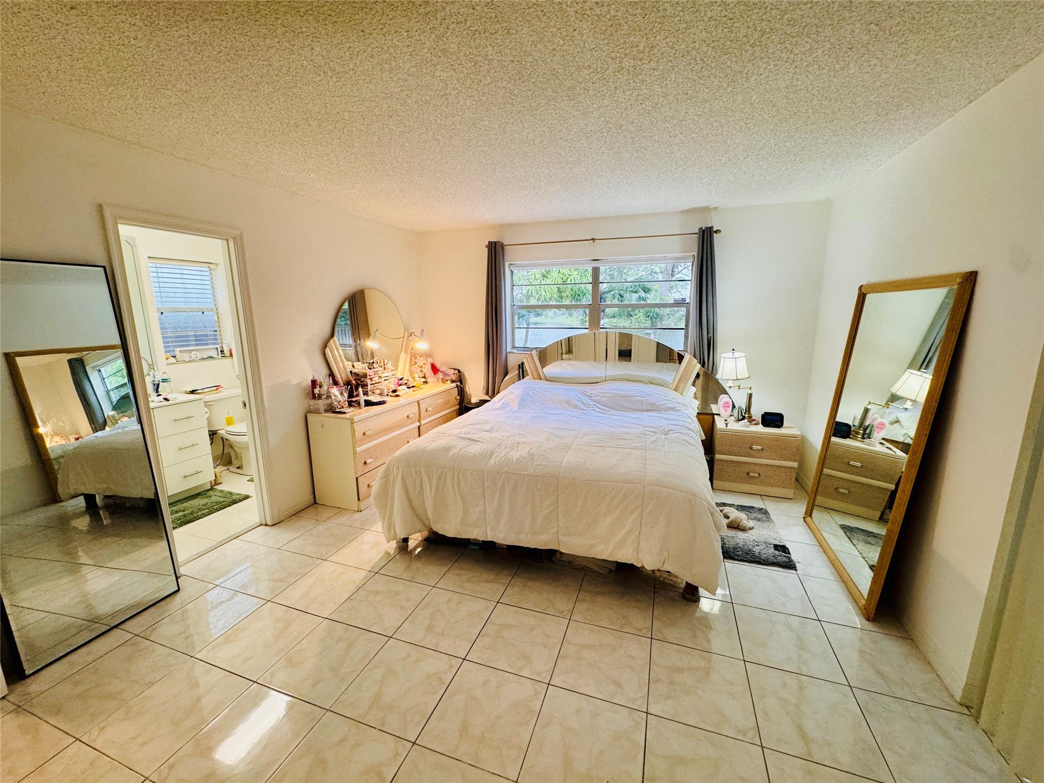 Springtree Lakes 79-12 B - Residential