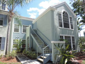 Amazing 2/2 with tile floors, upgraded kitchen, modern appliances,full size washer/dryer, covered balcony, close to great shopping, fine dining, and the fabulous beaches of Delray Beach! Community pool, gated community and much more!