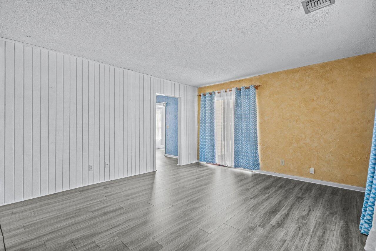 PORT ST LUCIE-SECTION 25 - Residential