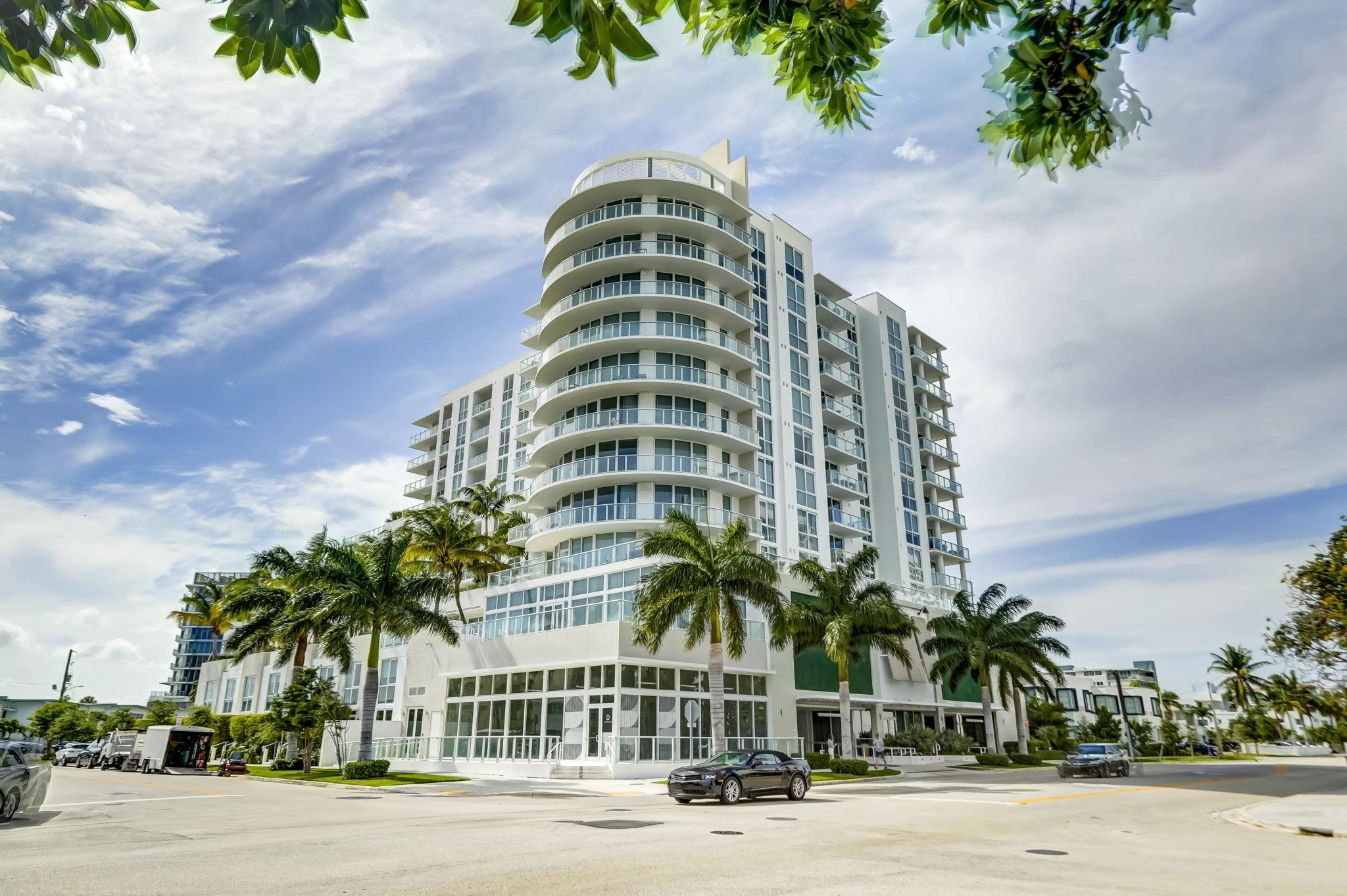 401 N Birch Rd 413