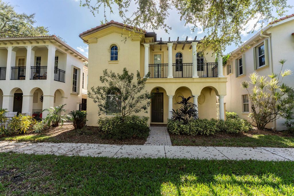 Photo of 30 Stoney Drive, Palm Beach Gardens, FL 33410 (MLS # R10934812)