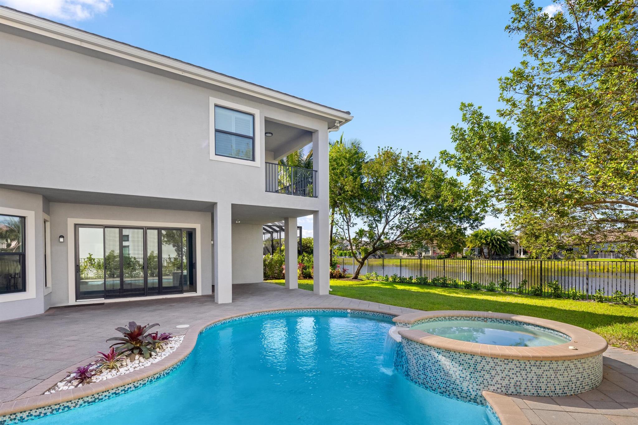 Seven Bridges - Residential