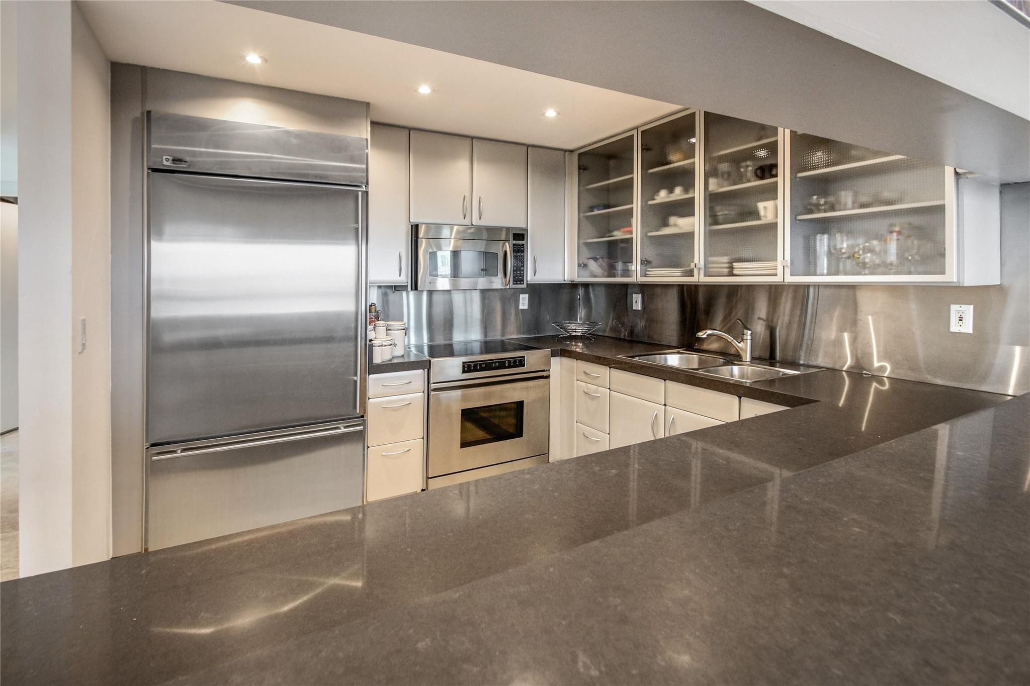 The Bentley Bay - Residential Lease