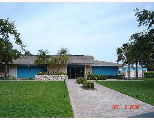 LAS VERDES DOGWOOD CONDO - Residential