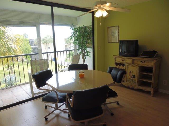 LAS VERDES DOGWOOD CONDO - Residential