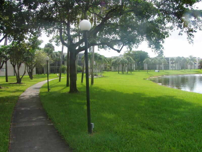 LAS VERDES DOGWOOD CONDO - Residential