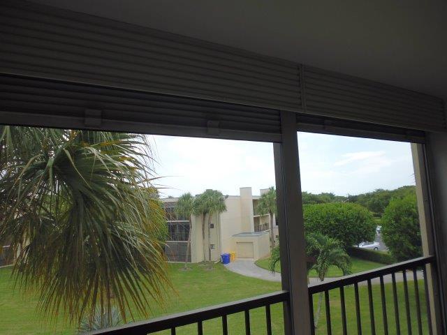 LAS VERDES DOGWOOD CONDO - Residential