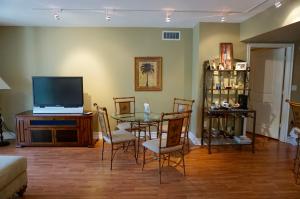 PALMETTO PLACE CONDO - Residential Lease