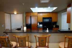 PALMETTO PLACE CONDO - Residential Lease