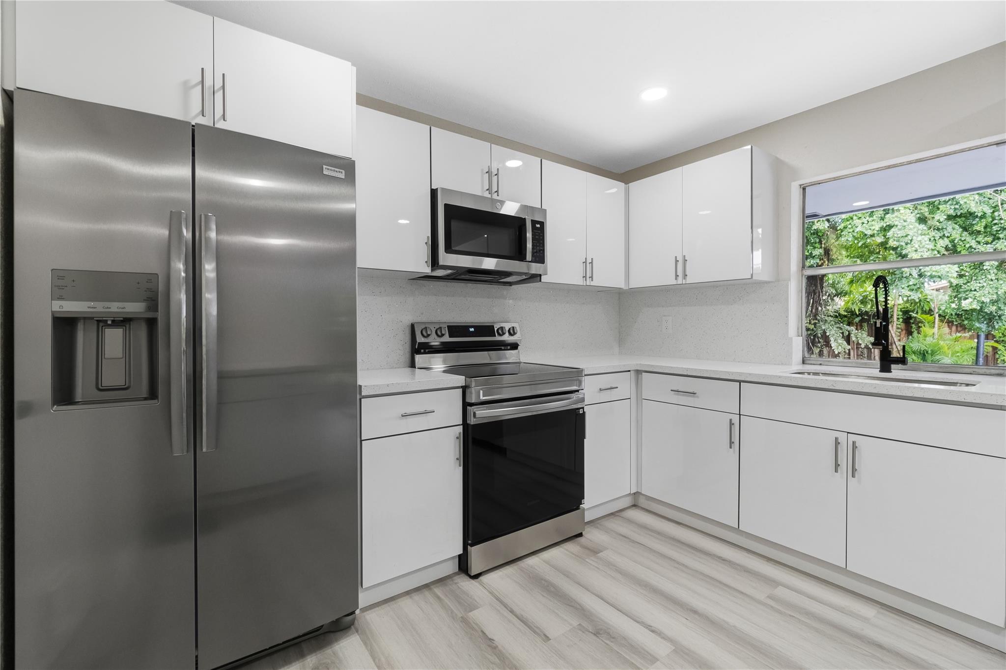 Flair Sub 3 51-39 B - Residential