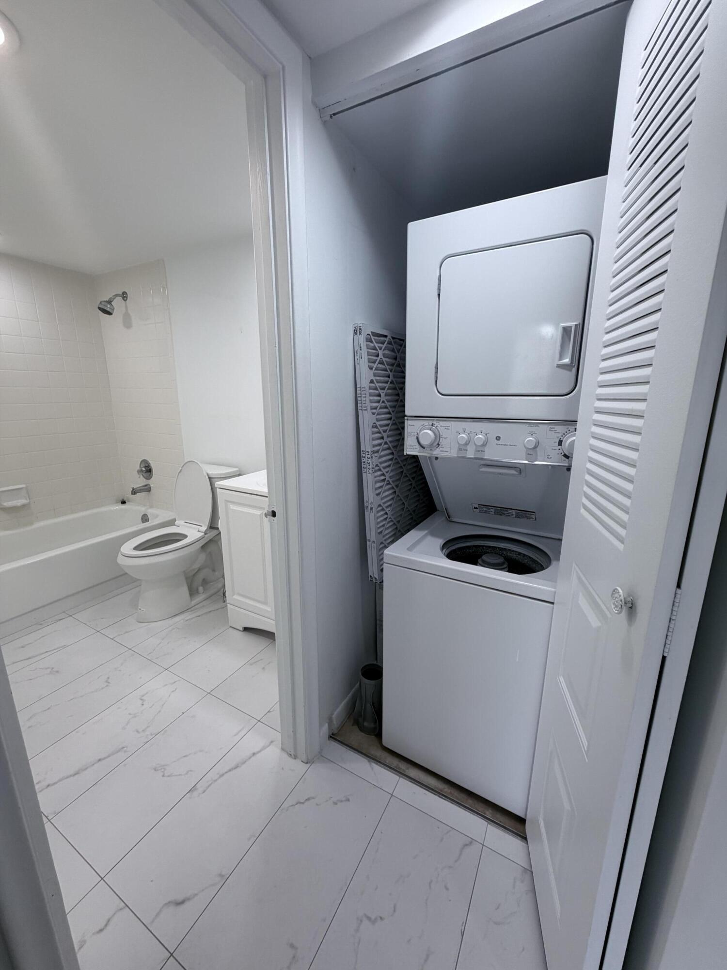 CAMBRIDGE AT CENTURY VILLAGE - Residential Lease