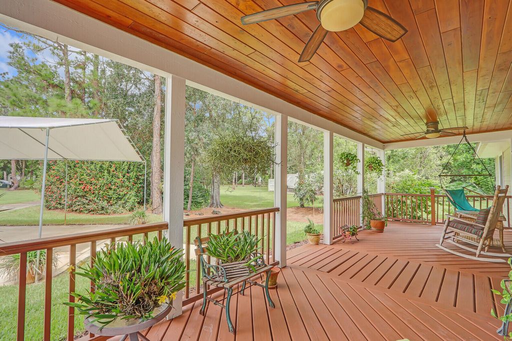 Photo of 18796 129th Terrace N, Jupiter, FL 33478 (MLS # R11010555)